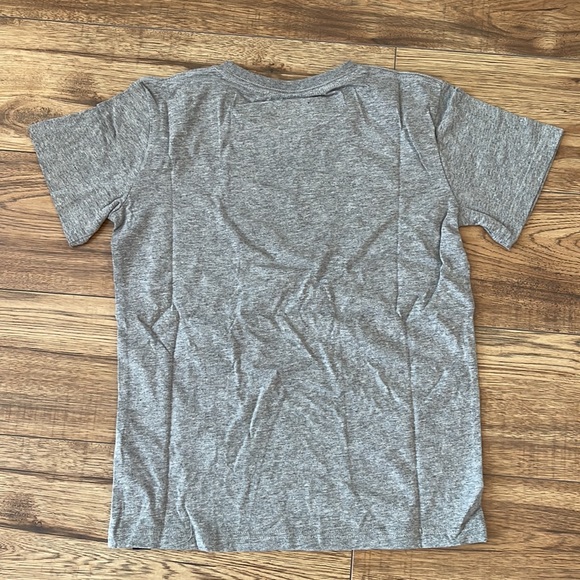 Brand new without tag Size 9-10 Years Whistle & Flute T-Shirt - Picture 2 of 4